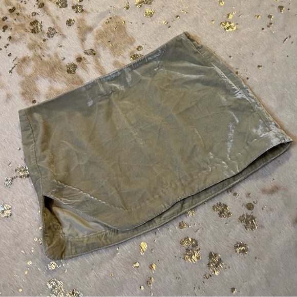 NWT FREE PEOPLE 0 Women's Annalise Velvet Mini Skirt - Picture 4 of 6